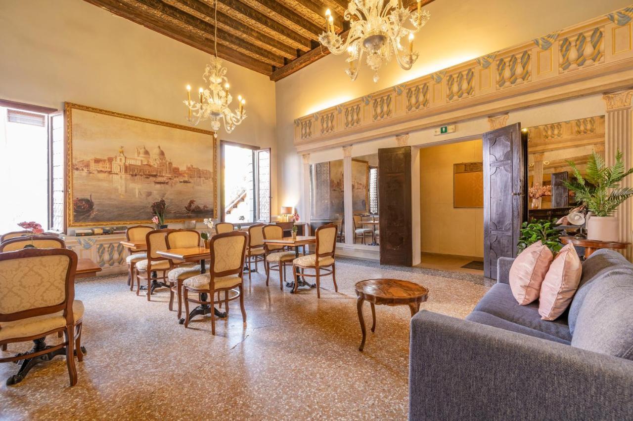 Residenza Centopietre - Dorsoduro By Wonderful Italy Veneţia Exterior foto